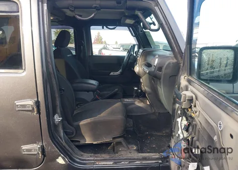 2016 Jeep Wrangler Unlimited Rubicon z USA, uszkodzony, nr VIN 1C4BJWFG7GL292185